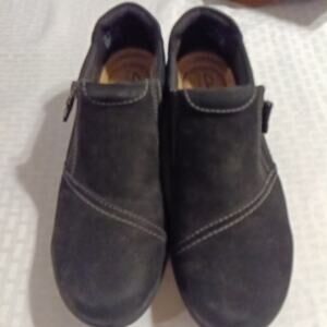 Clarks Women's Carleigh Ray slip-on shoes in black leather Sz 9W Comfort Casual